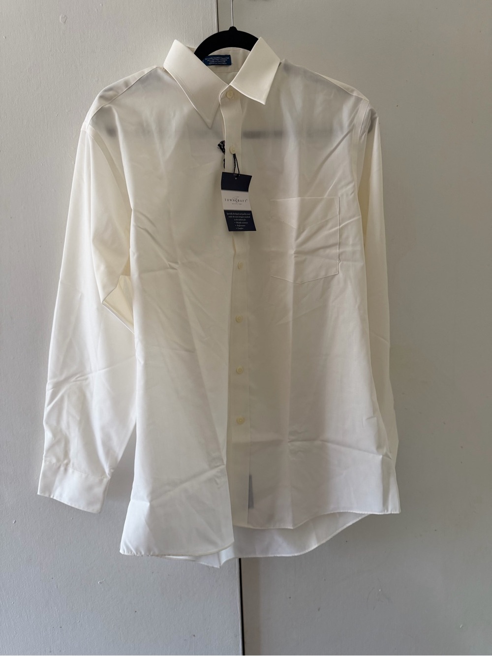 Towncraft Men's Ivory Long-Sleeve Dress Shirt with Pocket - Picture 2 of 8